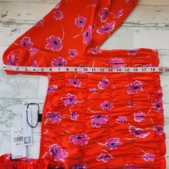 Sanctuary NWT Think of Me Smocked Crop Top Size Large - Picture 7 of 9